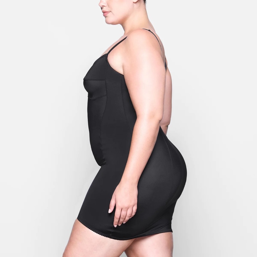 SKIMS Glam Slip Dress in Onyx - Picture 8 of 16